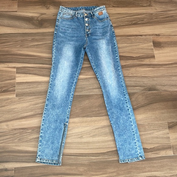 High Wasted Skinny Jean - Picture 1 of 7